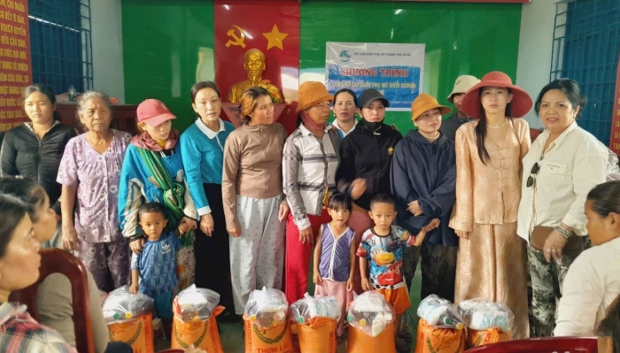 Hội Liên hiệp Phụ nữ xã Tây Ninh Hòa tổ chức chương trình “Đồng hành cùng phụ nữ biên cương”
