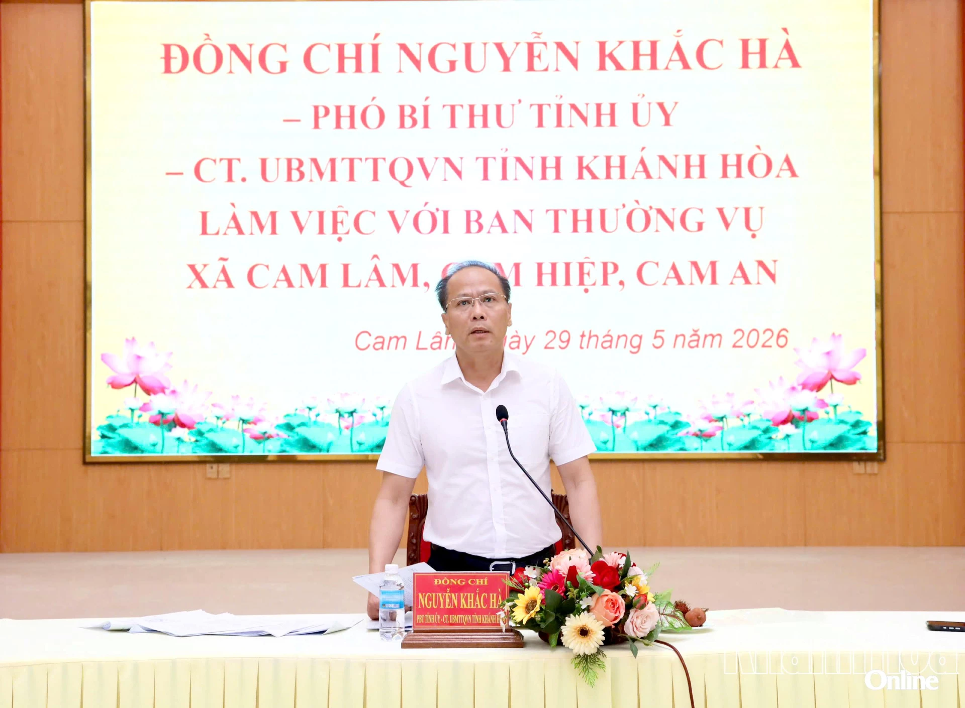 Đồng chí Nguyễn Khắc Hà kết luận buổi làm việc.