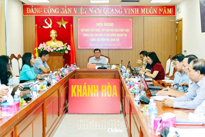 Hội nghị cập nhật, bồi dưỡng kiến thức cho cán bộ, công chức ngành Kiểm tra Đảng