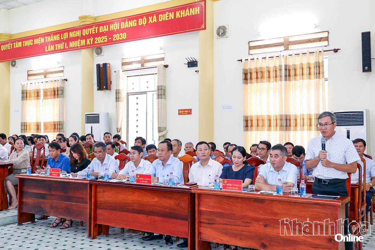 Lãnh đạo các địa phương tham dự buổi làm việc.