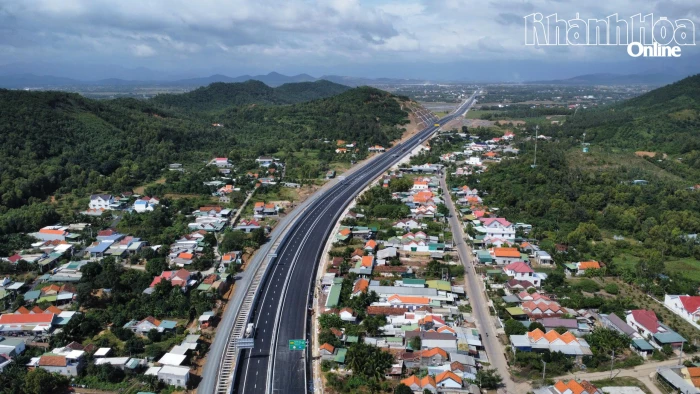 Chuẩn bị đưa 20km đầu tuyến đường bộ cao tốc Khánh Hòa - Buôn Ma Thuột vào hoạt động