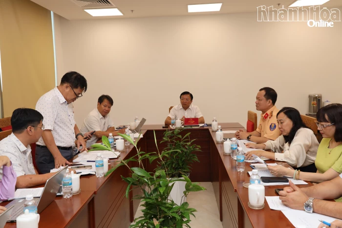 Thống nhất mở tuyến xe buýt 2 tầng thoáng nóc phục vụ du lịch