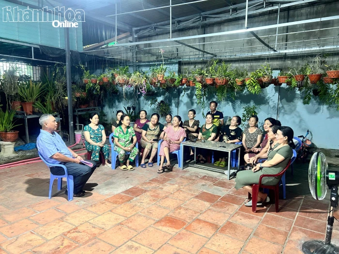 Bí thư chi bộ tận tụy vì dân