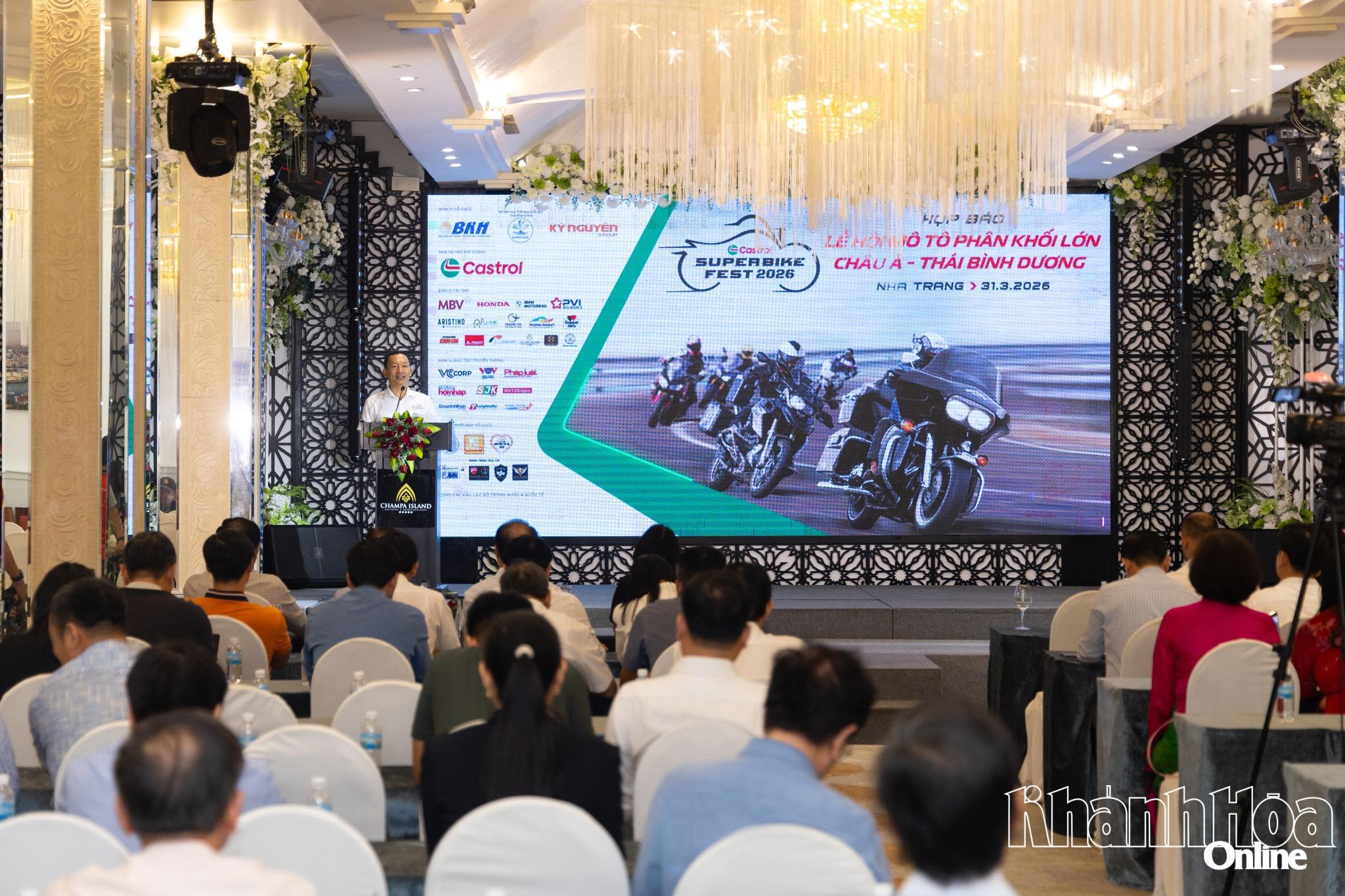 Ông Đoàn Kiều Dũng phát biểu tại buổi Họp báo lễ hội vào 3-2026.