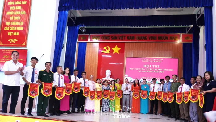 21 thí sinh tham gia Hội thi Báo cáo viên, tuyên truyền viên giỏi xã Vạn Hưng năm 2026 