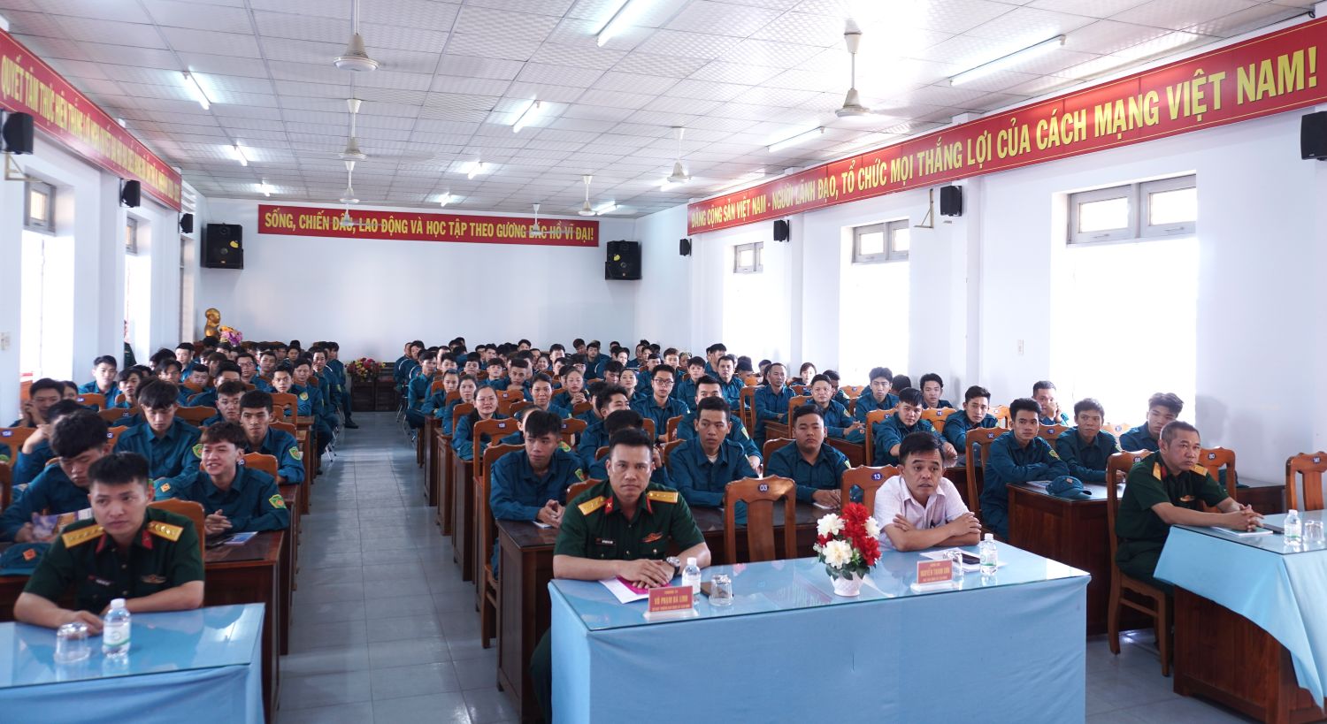 Quang cảnh lớp tập huấn.