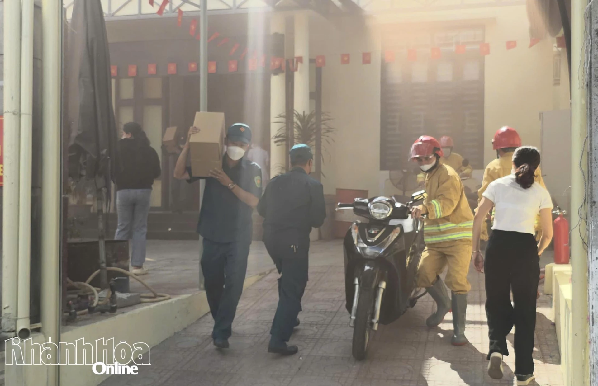 Công tác cứu tài sản cũng được tiến hành hết sức khẩn trương.