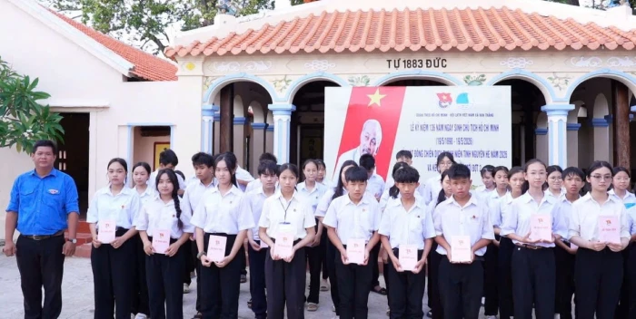 Đoàn xã Vạn Thắng tổ chức lễ kỷ niệm 136 năm Ngày sinh Chủ tịch Hồ Chí Minh