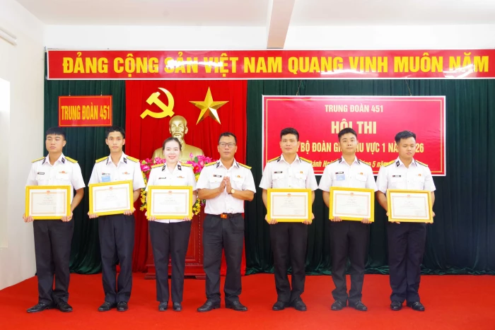 Trung đoàn 451 tổ chức hội thi cán bộ đoàn giỏi khu vực 1