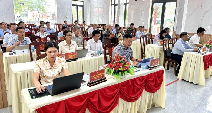 Hội nghị chuyên đề Ban Chấp hành Đảng bộ xã Nam Cam Ranh