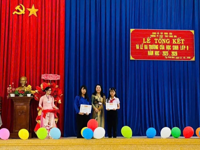 Trường Phổ thông Dân tộc nội trú THCS Ninh Hòa tổng kết năm học 2025 - 2026