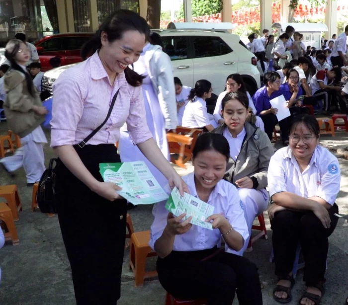 Tư vấn tín dụng chính sách STEM tại phường Cam Ranh