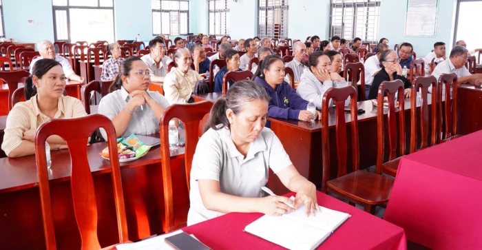 5 tổ đại biểu HĐND xã Vạn Thắng tiếp xúc cử tri 15 thôn trước kỳ họp thứ 2