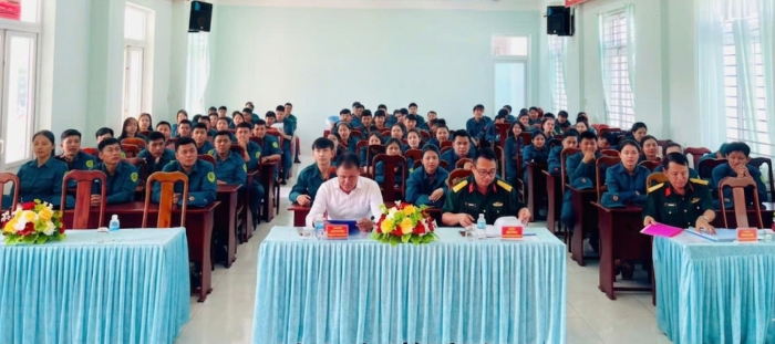 Phường Cam Ranh khai mạc huấn luyện dân quân năm thứ nhất 