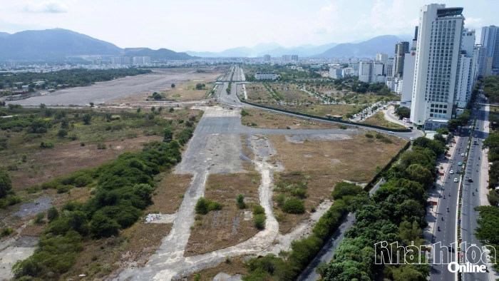 UBND tỉnh Khánh Hòa chuyển kiến nghị của khách hàng liên quan dự án tại sân bay Nha Trang cũ đến cơ quan Trung ương