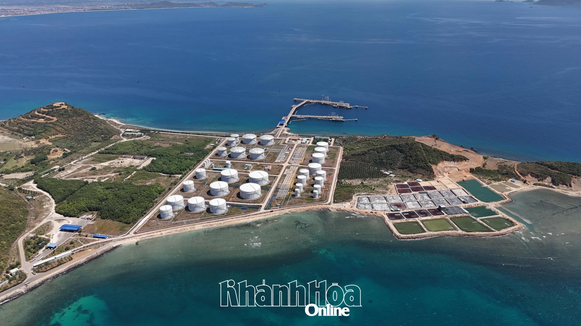 Khu vực Kho xăng dầu ngoại quan Vân Phong trên địa bàn phường Đông Ninh hòa