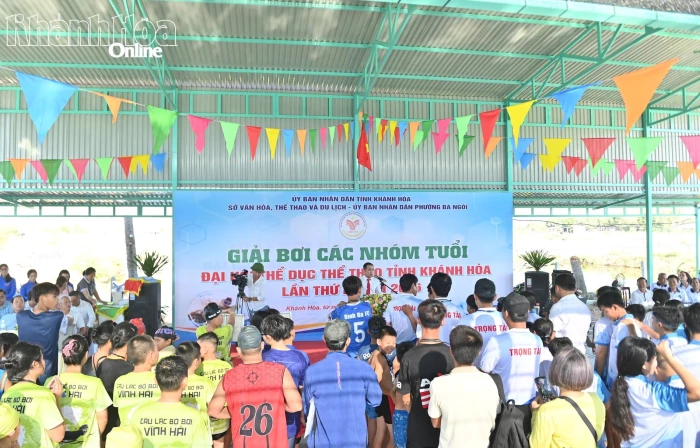 200 vận động viên tham gia Giải bơi các nhóm tuổi tỉnh Khánh Hòa