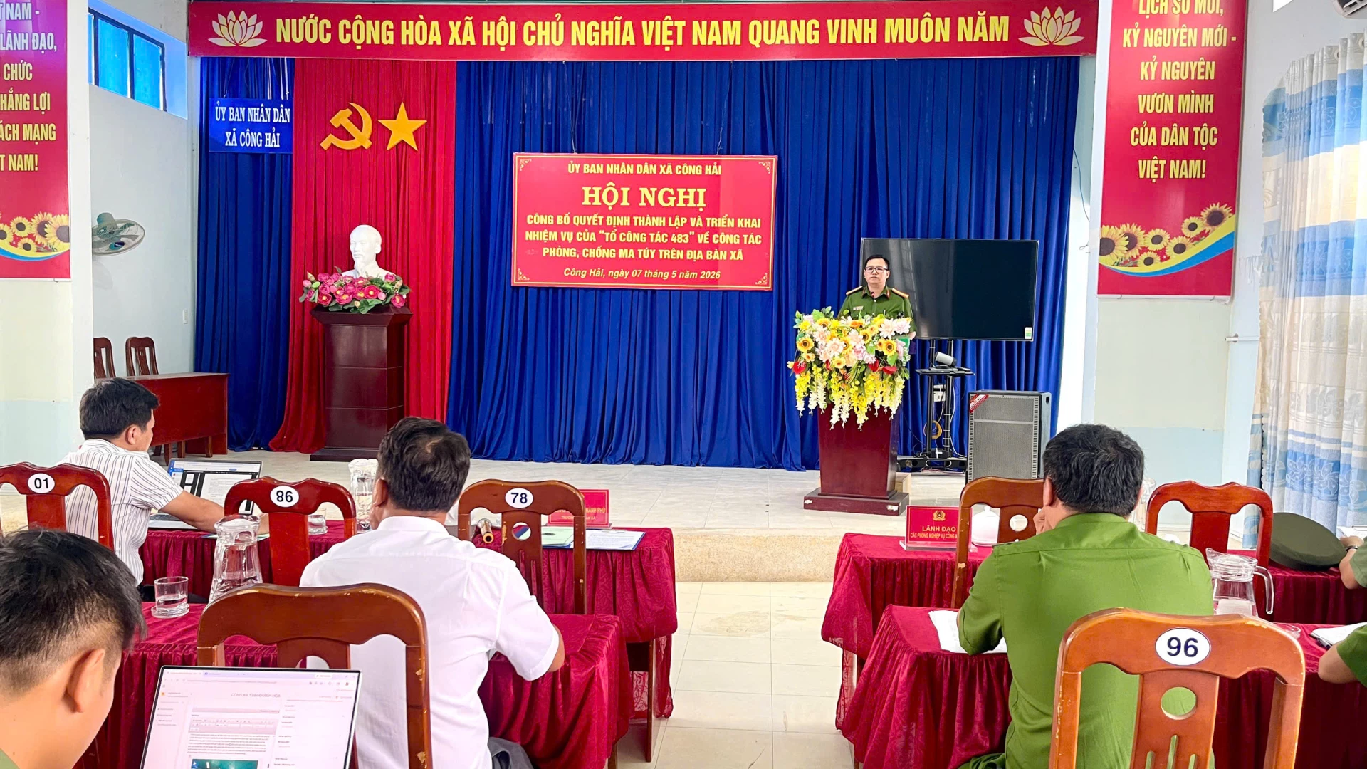 Quang cảnh hội nghị.
