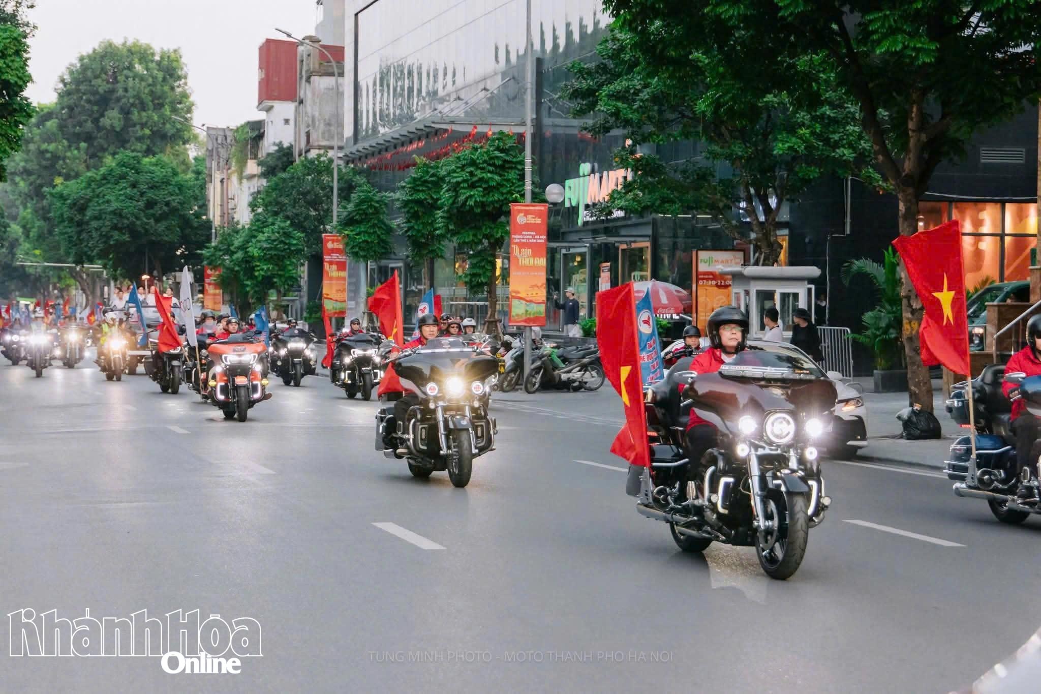Đội hình của H-D Hanoi Motorcycle Club.