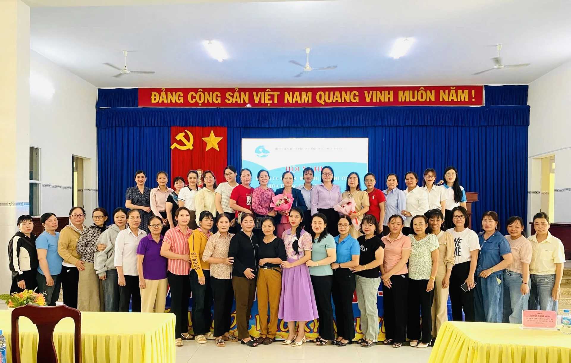 Các câu lạc bộ ra mắt tại chương trình.
