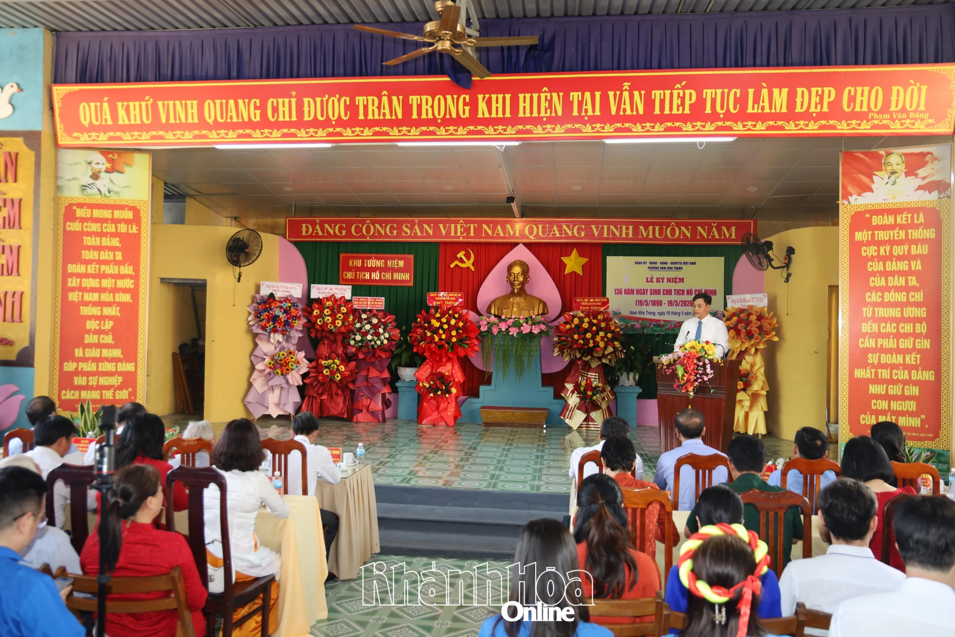 Quang cảnh buổi lễ.