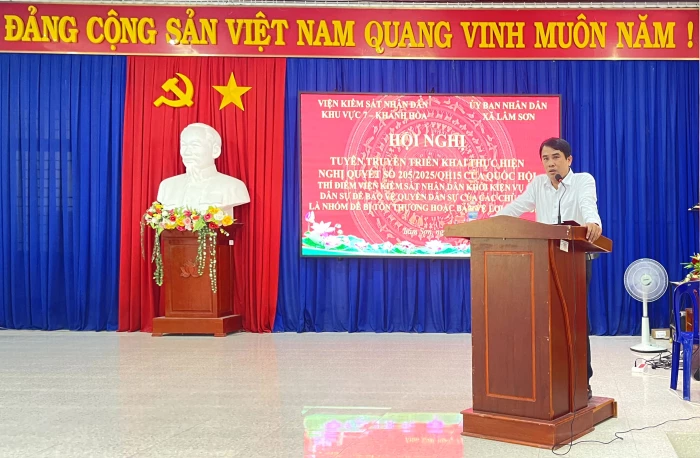 Gần 150 người dân xã Lâm Sơn được tuyên truyền Nghị quyết số 205 của Quốc hội