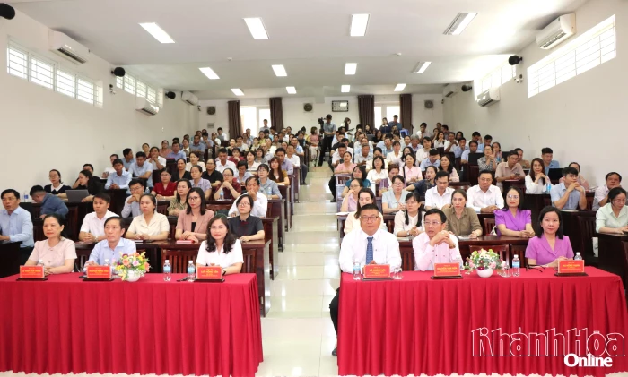 Gần 200 cán bộ được bồi dưỡng nghiệp vụ công tác tuyên giáo và dân vận