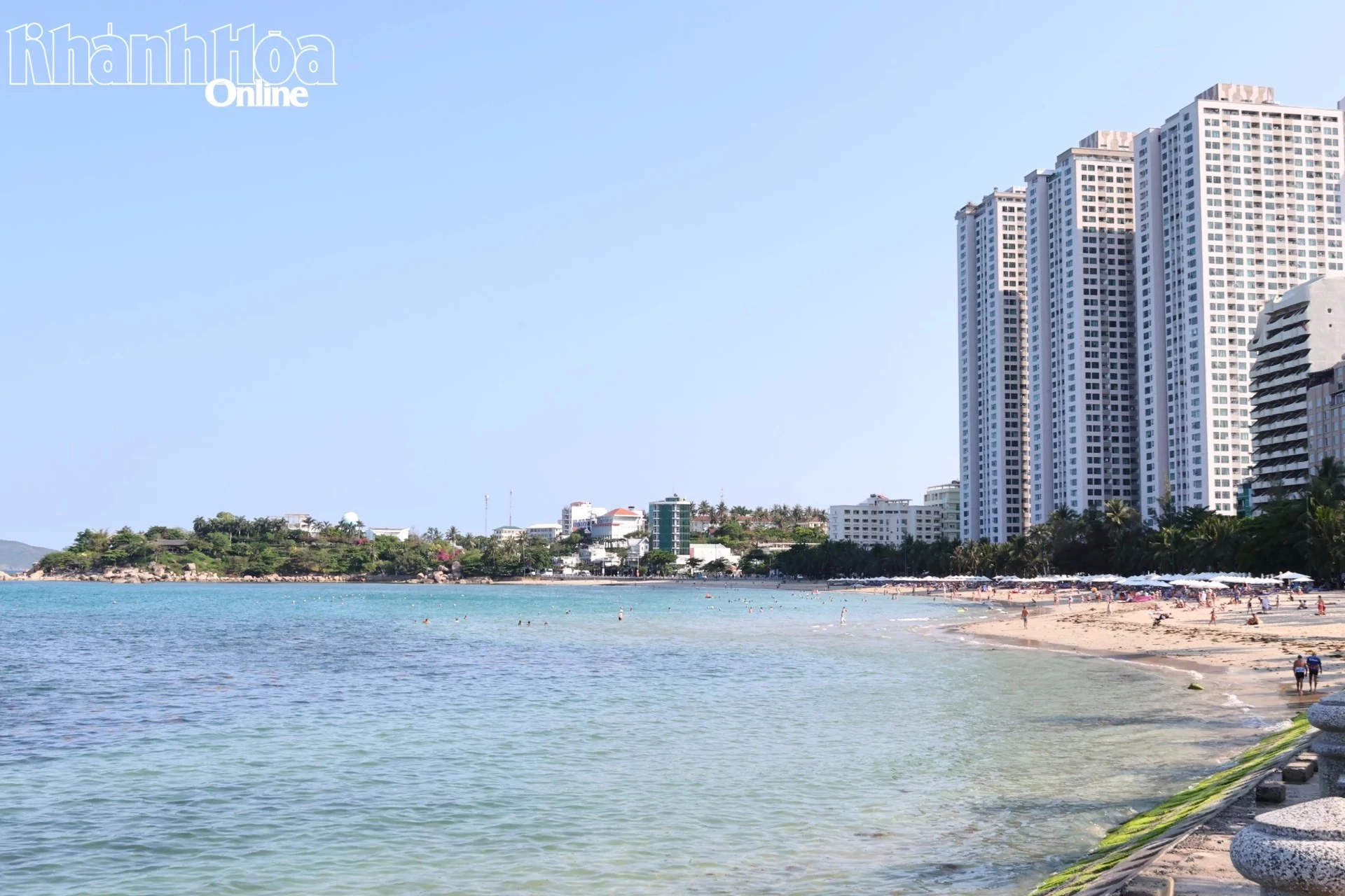 Kêu gọi tổ chức, cá nhân chung tay gìn giữ vịnh Nha Trang