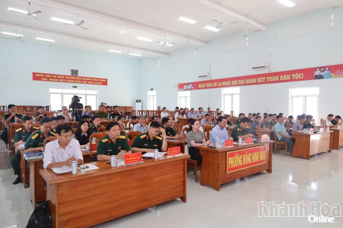 Tập huấn khung tập diễn tập tác chiến cho 2 phường Ninh Hòa và Đông Ninh Hòa