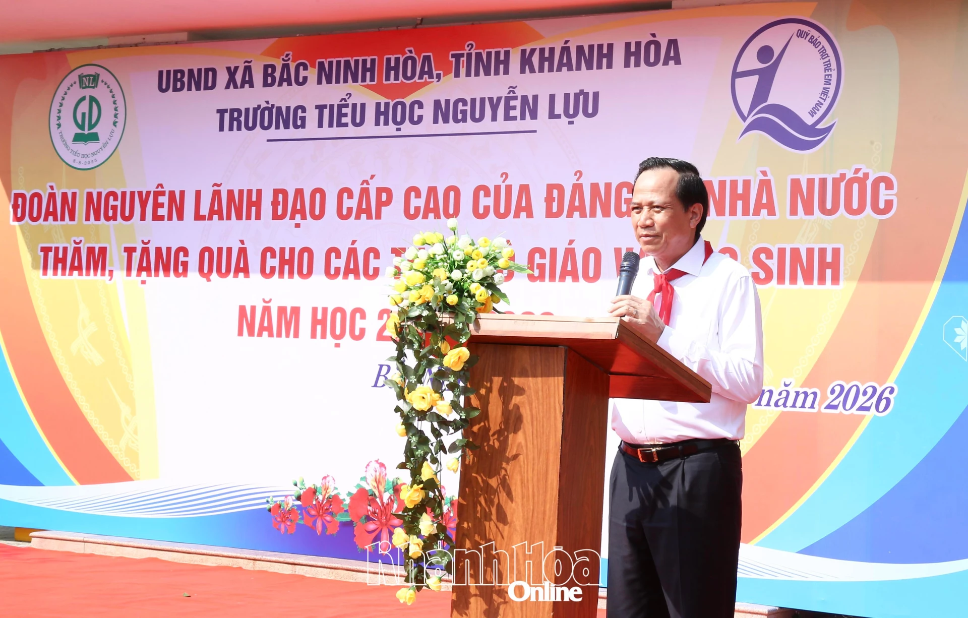 Đồng chí Đào Ngọc Dung phát biểu tại chưng trình