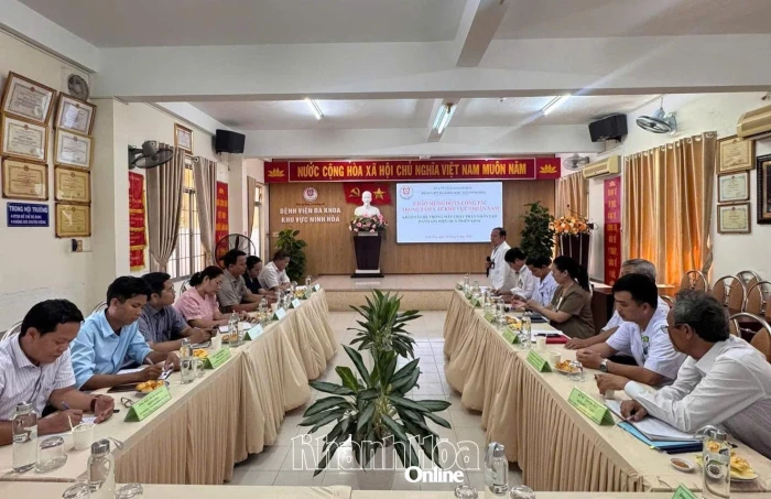 Trung tâm Y tế khu vực Thuận Nam khảo sát hệ thống thận nhân tạo tại Bệnh viện Đa khoa khu vực Ninh Hòa