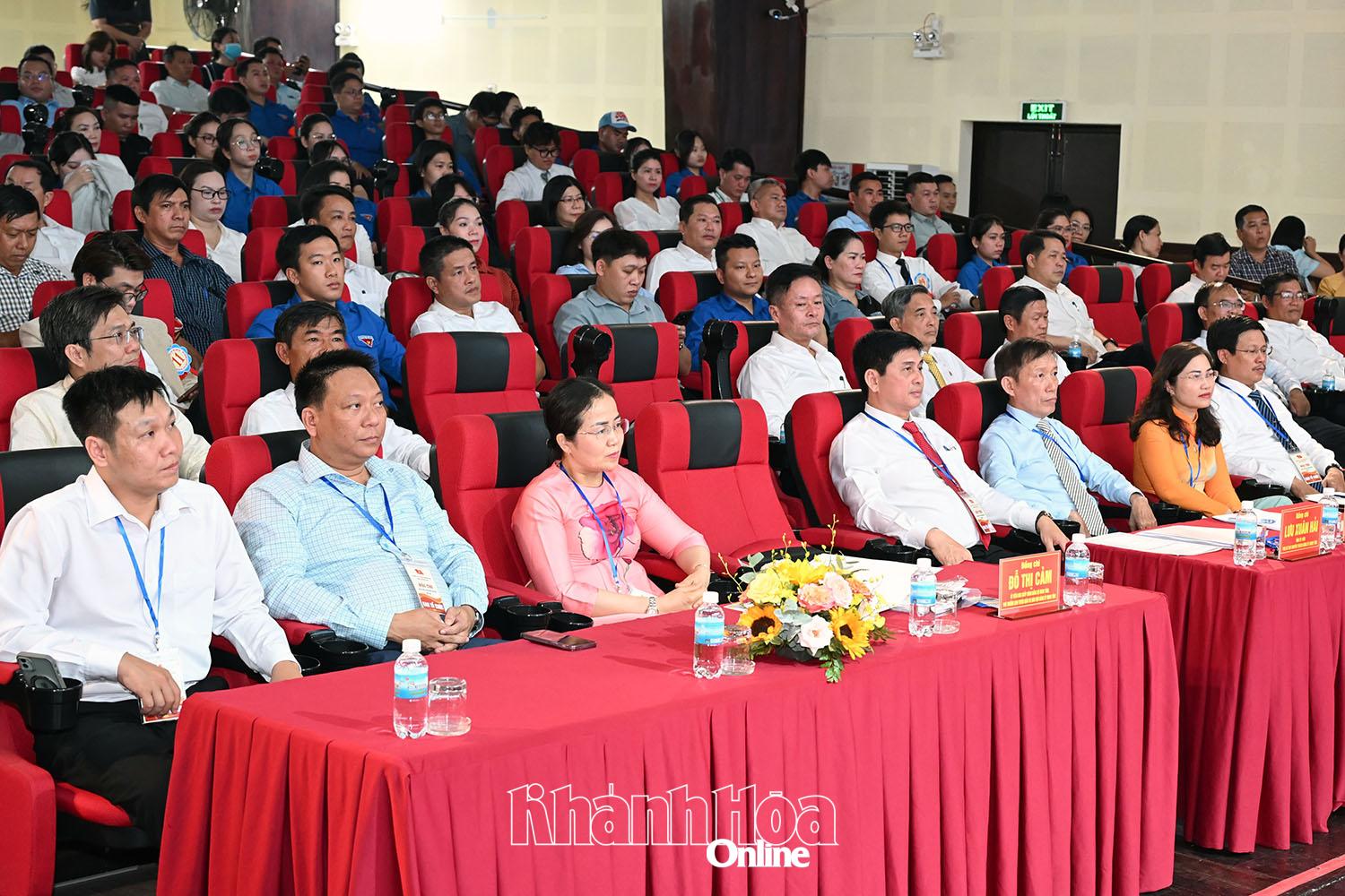 Các đại biểu dự hội thi.