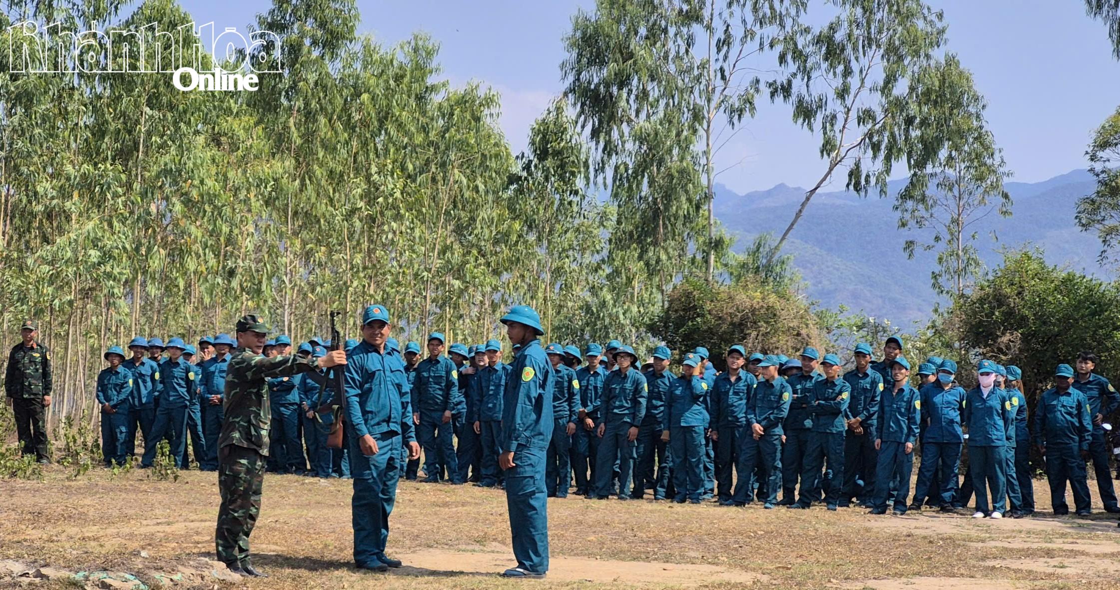 Một buổi huấn luyện ngoài thao trường