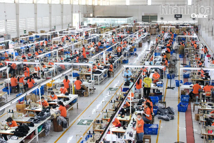 Xây dựng môi trường an toàn, ổn định cho người lao động