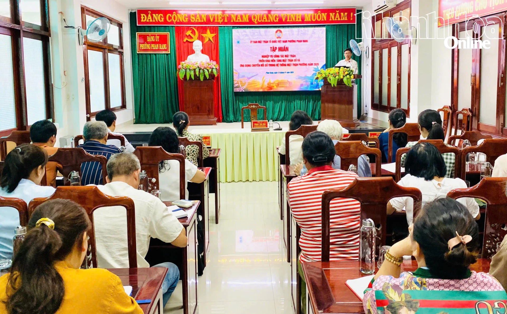 Tập huấn triển khai nền tảng Mặt trận số và ứng dụng chuyển đổi số trong hệ thống Mặt trận phường năm 2026.