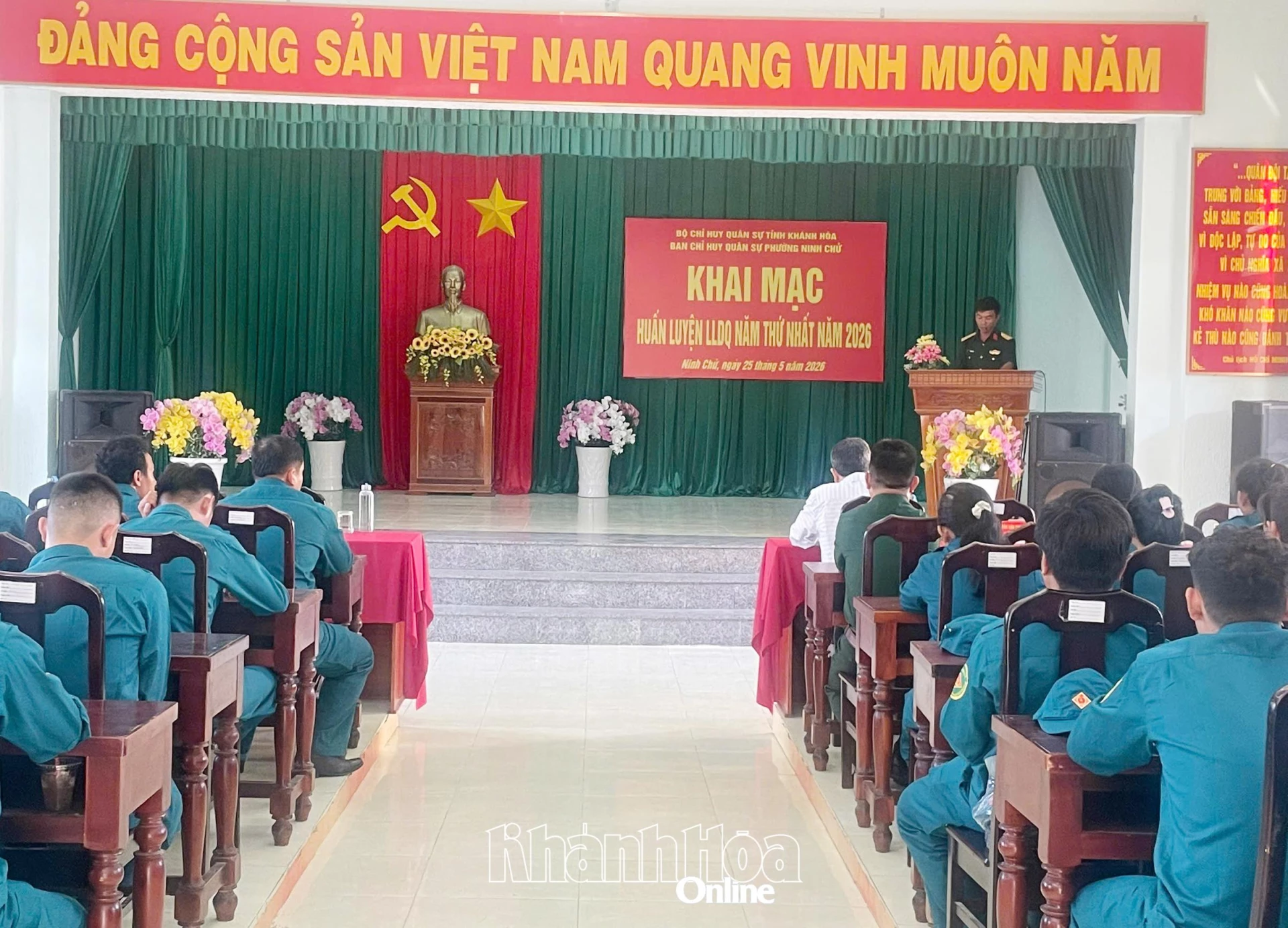 Quang cảnh lế khai mạc.
