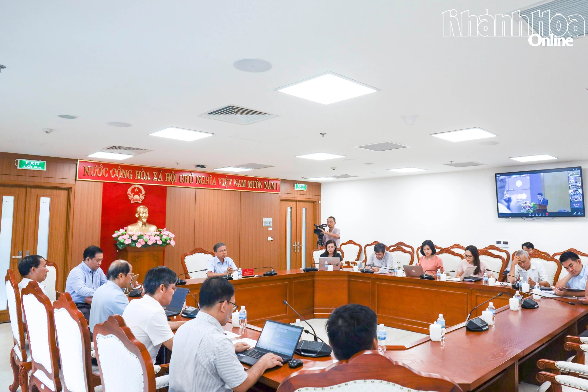 Quang cảnh hội nghị tại điểm cầu Khánh Hòa.