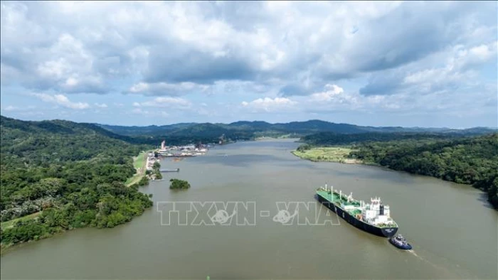 Eo biển Hormuz đình trệ, doanh thu của kênh đào Panama tăng tới 15%