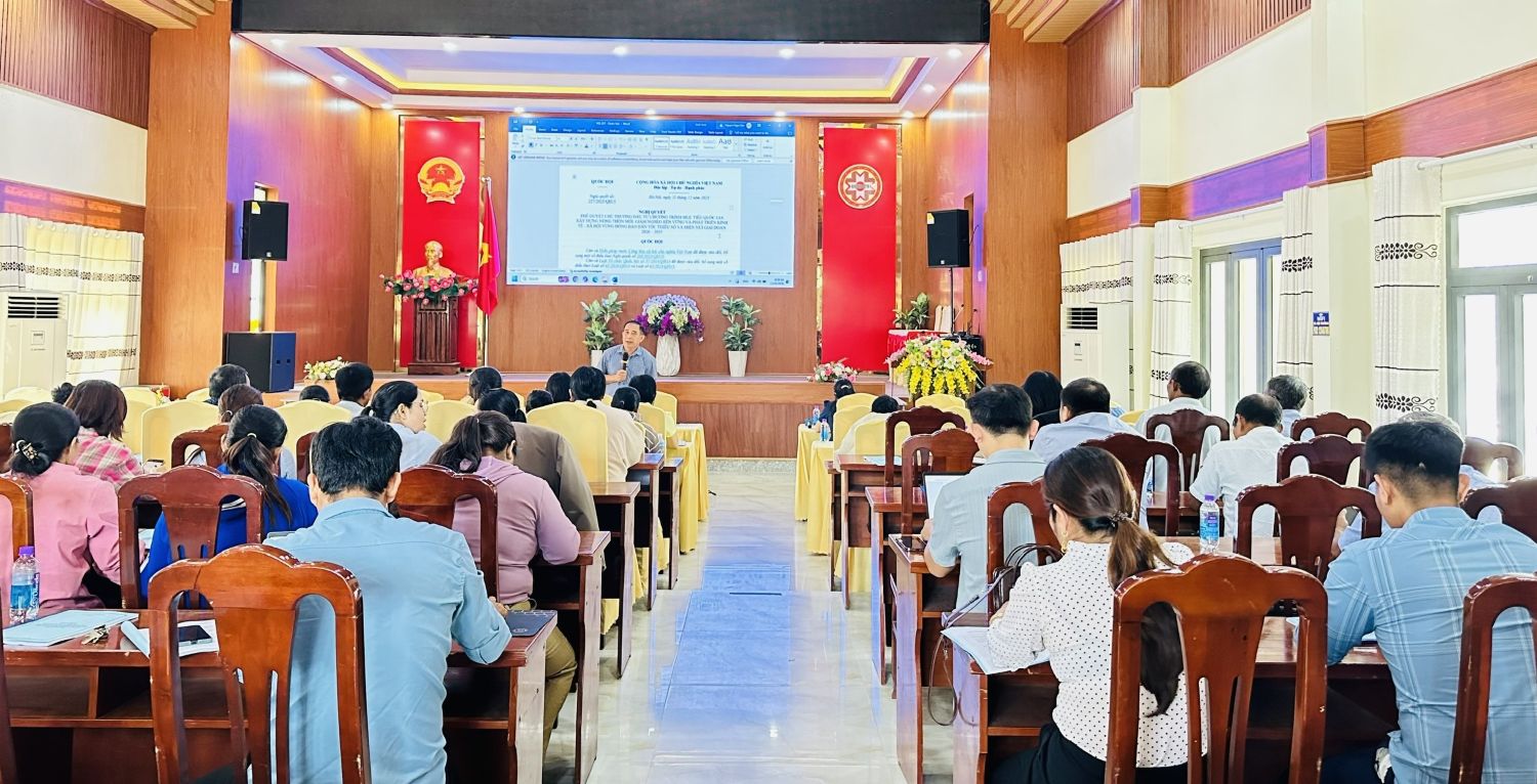Quang cảnh hội nghị.