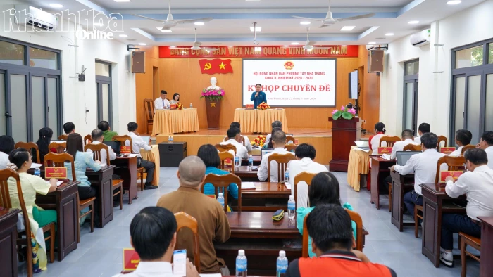 Kỳ họp chuyên đề HĐND phường Tây Nha Trang khóa II