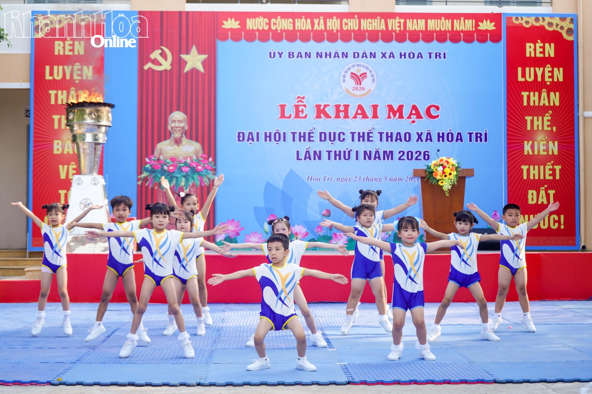 Tiết mục đồng diễn aerobic của học sinh Trường Mầm non Ninh Thân.
