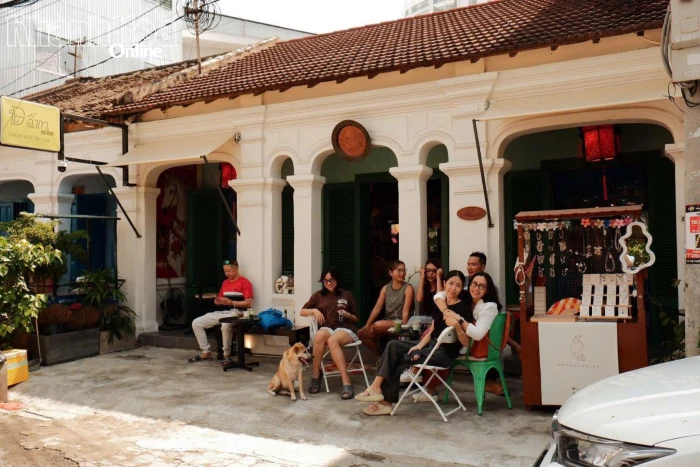 Cà phê phong cách hoài niệm - Điểm hẹn của quá khứ