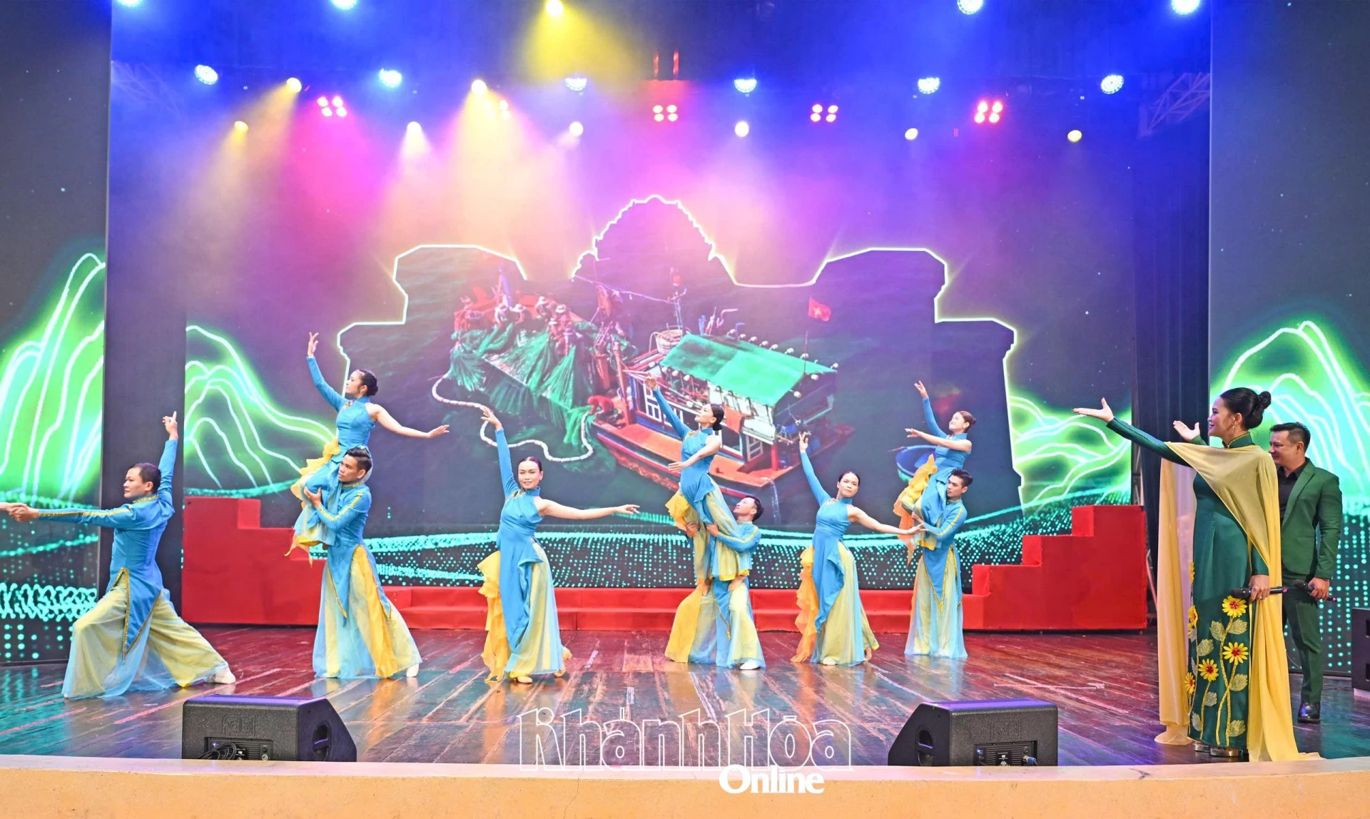 Một tiết mục văn nghệ biểu diễn tại hội thi.