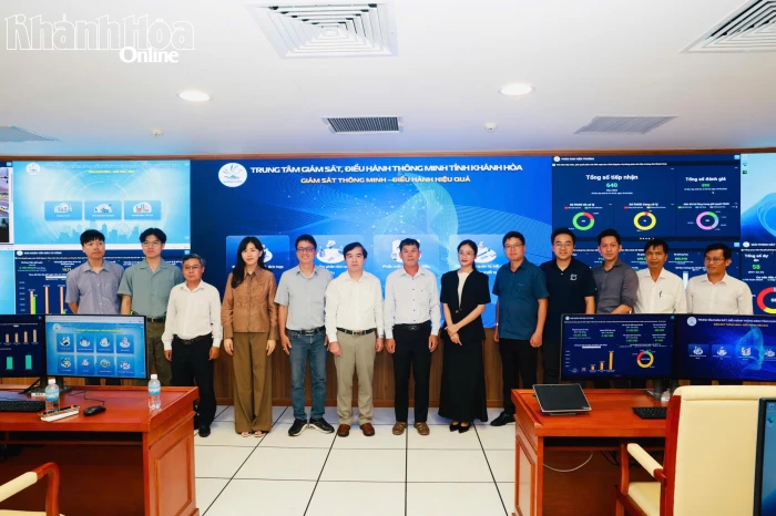 Đại học Quốc gia TP. Hồ Chí Minh khảo sát Trung tâm IOC và ứng dụng công nghệ số trong hoạt động du lịch tại Khánh Hòa