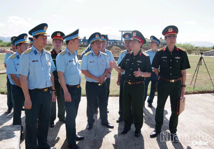 Bộ Tổng Tham mưu kiểm tra kết quả thực hiện nhiệm vụ sẵn sàng chiến đấu tại Tiểu đoàn 24, Sư đoàn 377