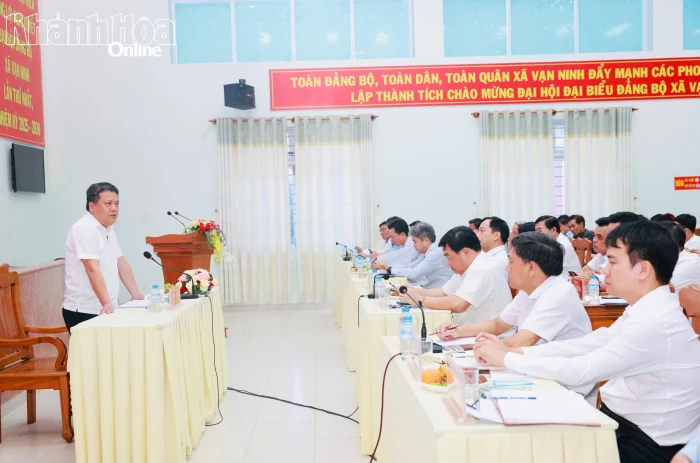 Bí thư Tỉnh ủy Trần Phong làm việc với Ban Thường vụ Đảng ủy 5 xã khu vực phía bắc