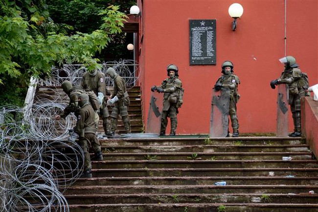 NATO cam kết đảm bảo an ninh tại Kosovo