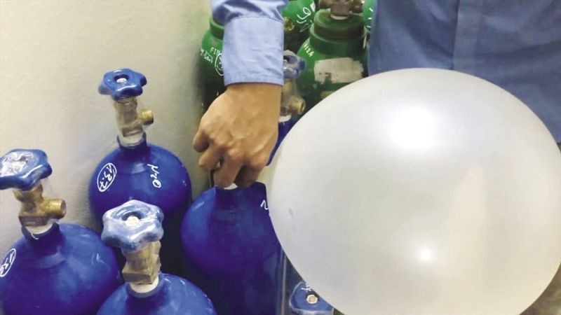 Bộ Y tế cảnh báo hệ lụy nghiêm trọng khi lạm dụng khí N2O trong bóng cười