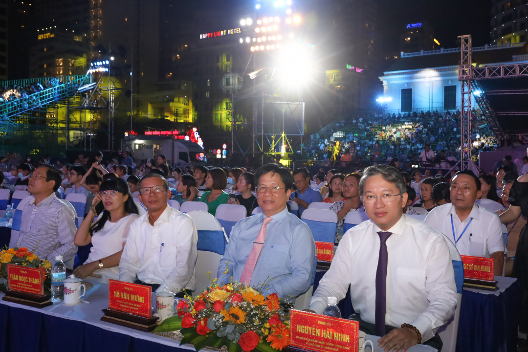 Khanh Hoa’s leaders attend closing program of Sea Festival 2023

