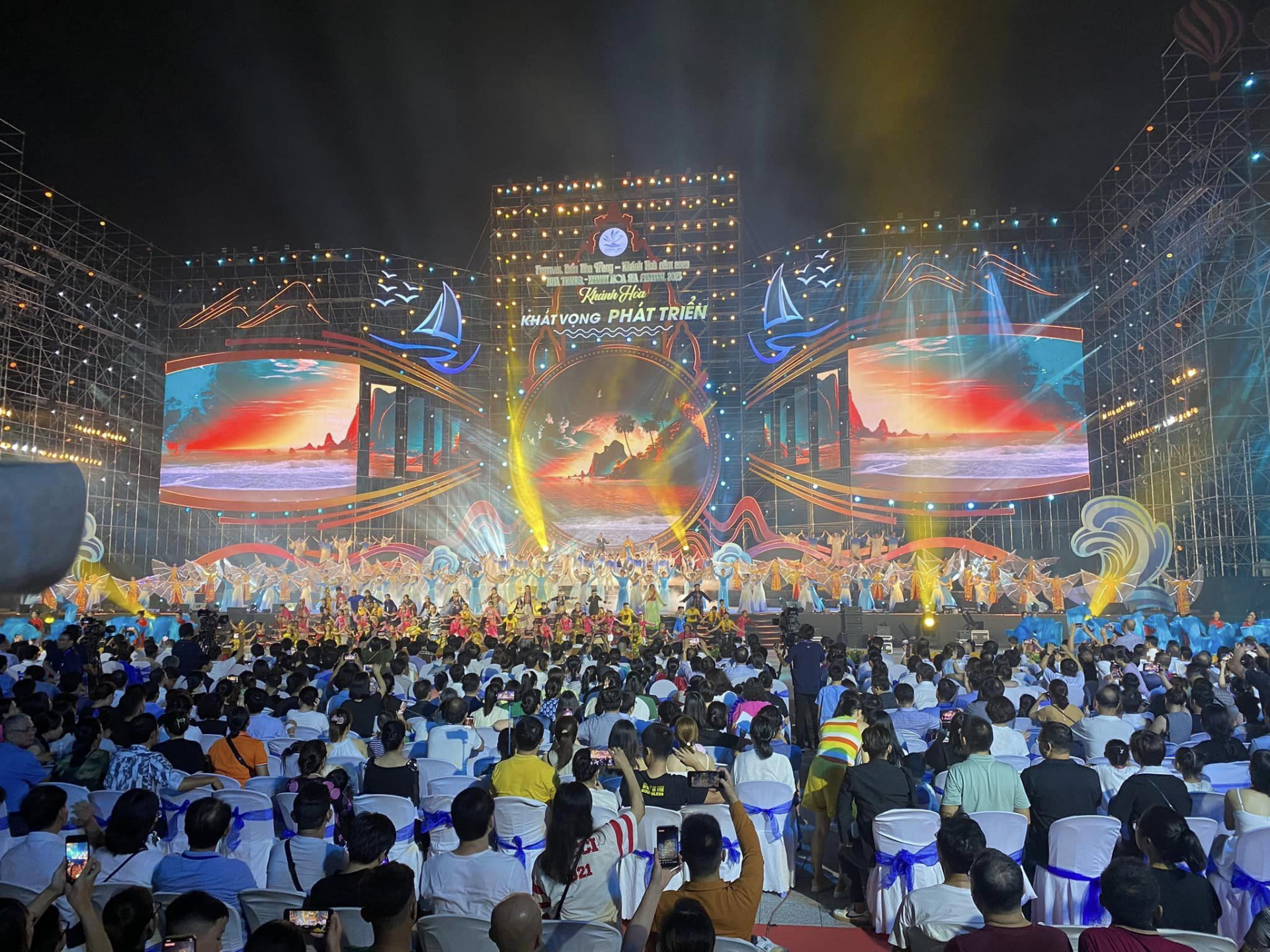 Dịp Festival Biển Nha Trang – Khánh Hòa 2023: Doanh thu du lịch Khánh Hòa đạt 550 tỷ đồng